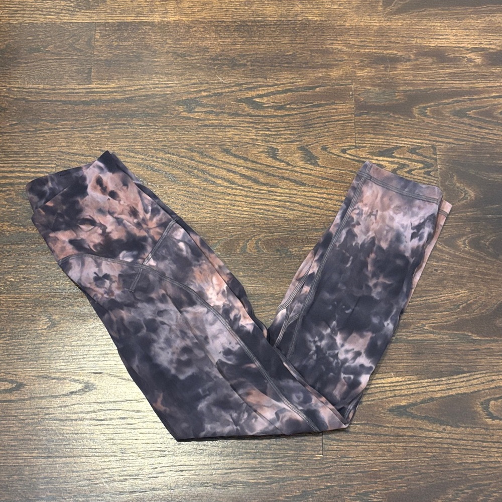 Lululemon Women’s Tie-Dye Leggings Size 4